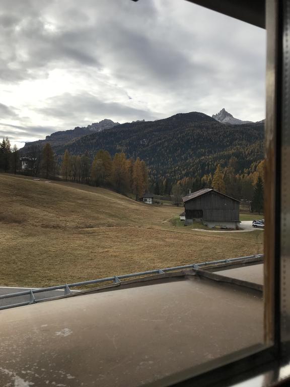 Ciasa Nonna Bon Bon Otel Cortina dʼAmpezzo Oda fotoğraf